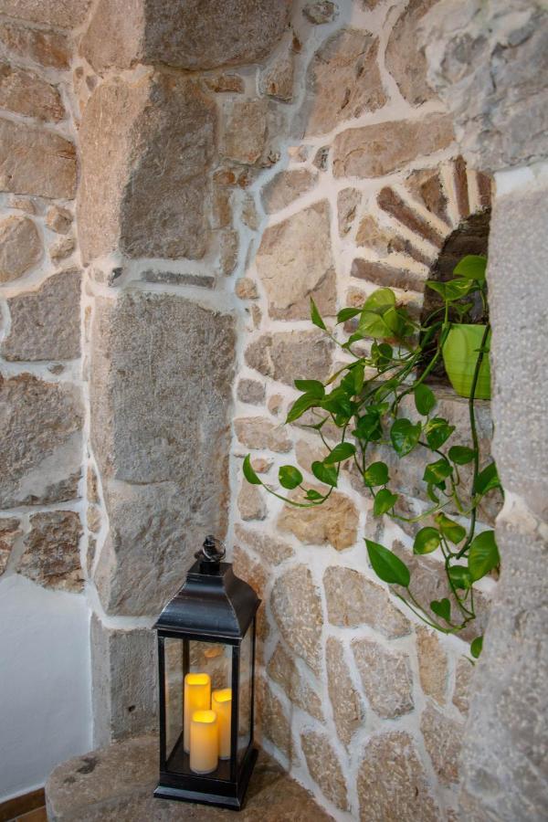 Traditional Stone House St.Anton マリンスカ エクステリア 写真